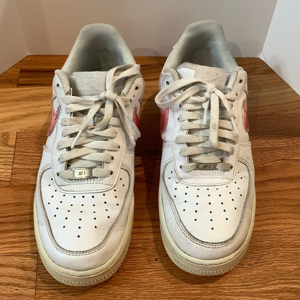 Nike Air Force 1 - white with custom designs in pink/red/white - US 8.5